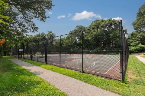 $282,000 | 15 Chapel Hill Drive, Unit 1, Plymouth, MA 02360