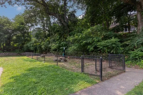 $282,000 | 15 Chapel Hill Drive, Unit 1, Plymouth, MA 02360