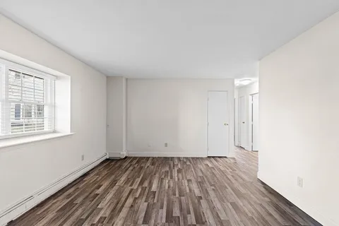 $282,000 | 15 Chapel Hill Drive, Unit 1, Plymouth, MA 02360