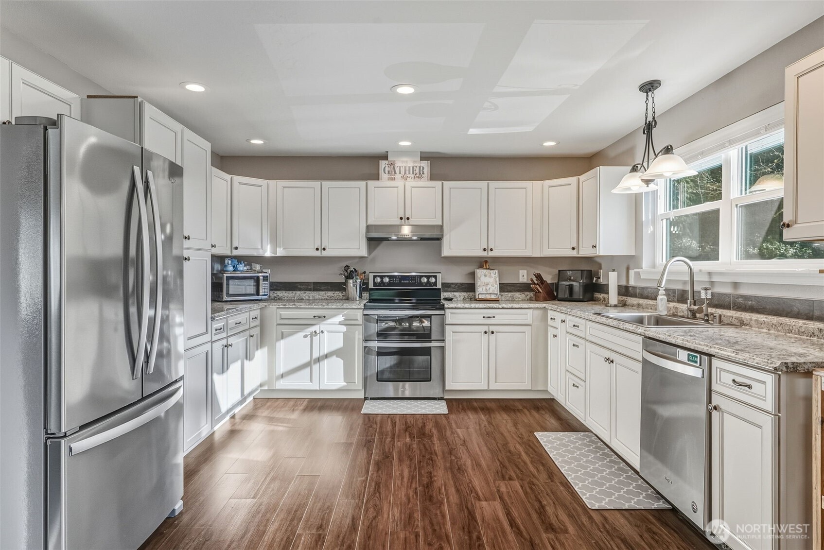 800 North 23rd Avenue Kelso, WA 98626 - Photo 4 of 26