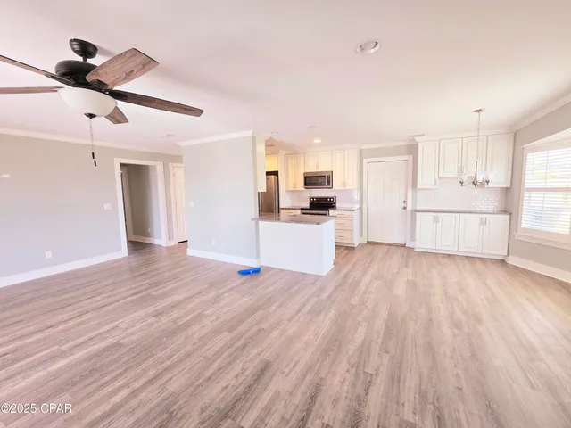 $2,500 | 807 South Longwood Circle, Panama City, FL 32405