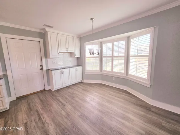 $2,400 | 807 South Longwood Circle, Panama City, FL 32405