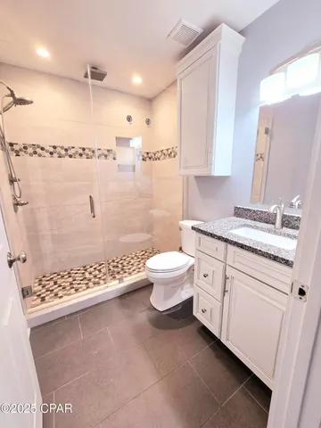 $2,500 | 807 South Longwood Circle, Panama City, FL 32405