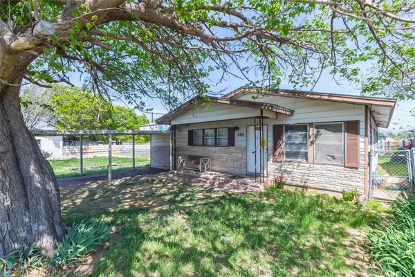 $105,000 | 509 Scott Street, Tye, TX 79563