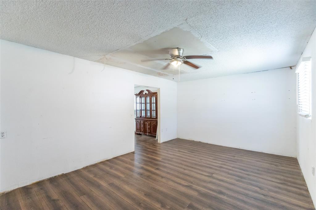 509 Scott Street Tye, TX 79563 - Photo 5 of 21