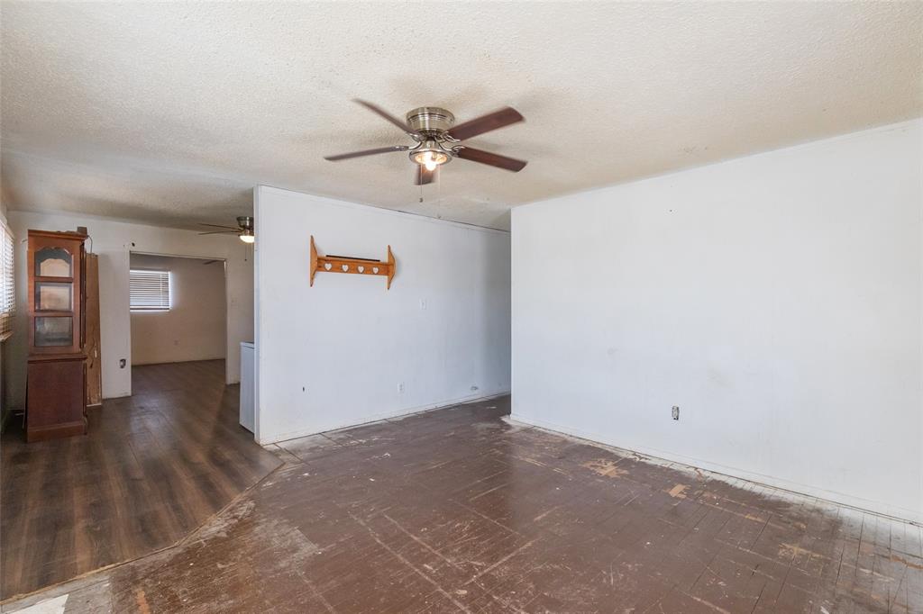 509 Scott Street Tye, TX 79563 - Photo 10 of 21