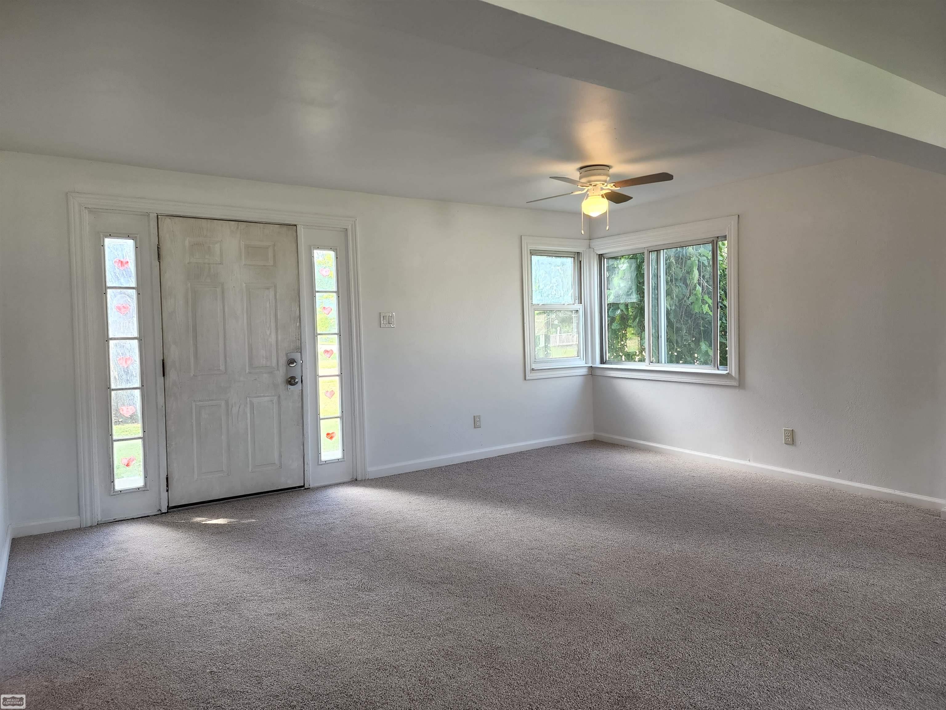 8027 Shephard Road Melvin, MI 48454 - Photo 9 of 17 50089208-8.JPG
