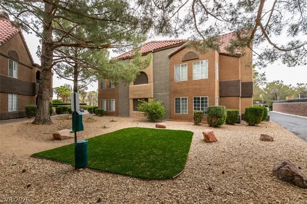 $179,000 | 2200 South Fort Apache Road, Unit 1057, Las Vegas, NV 89117
