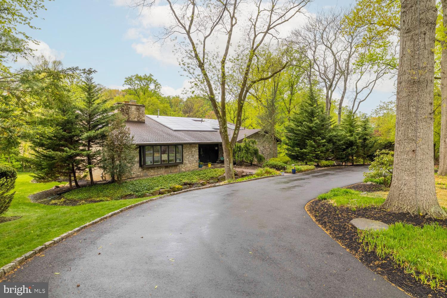 1074 Pheasant Road Rydal, PA 19046 - Photo 34 of 51 Front Exterior