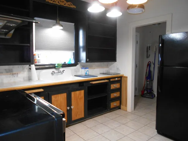 $1,875 | 2518 25th Street, Lubbock, TX 79410