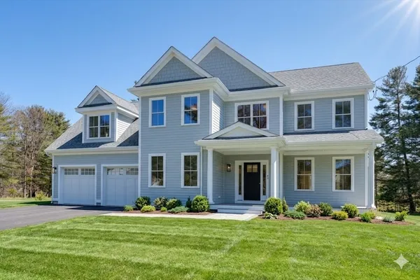 $1,839,000 | 23 Winter Street, Medfield, MA 02052
