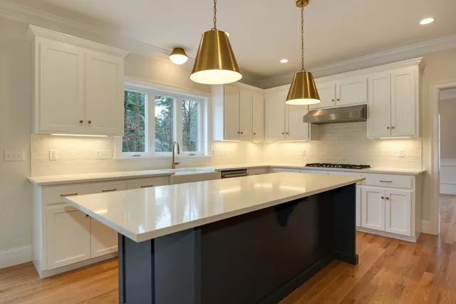 $1,839,000 | 23 Winter Street, Medfield, MA 02052