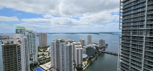 $1,250,000 | Icon Brickell, Miami, FL 33131