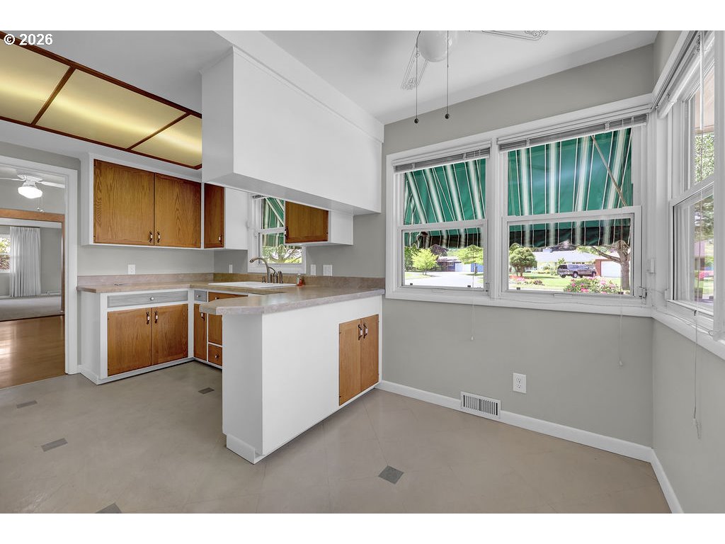 3095 Dapple Way Eugene, OR 97401 - Photo 22 of 48