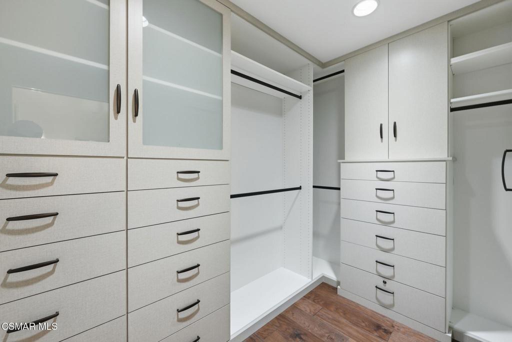 280 Cummings Road Santa Paula, CA 93060 - Photo 32 of 48 Gallery Image 32