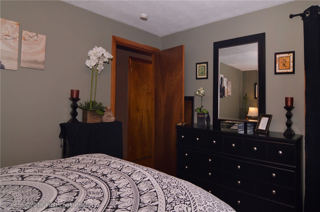 10 Redwood Road Portsmouth, RI 02871 - Photo 11 of 27 Gallery Image 11