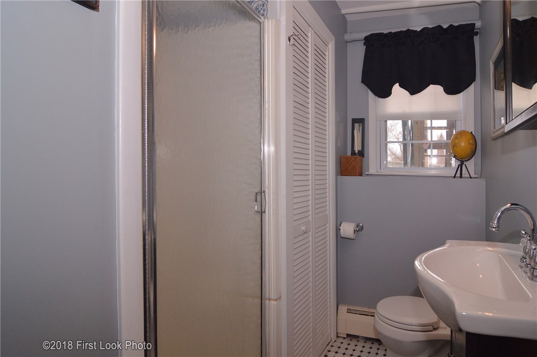 10 Redwood Road Portsmouth, RI 02871 - Photo 18 of 27 Gallery Image 18