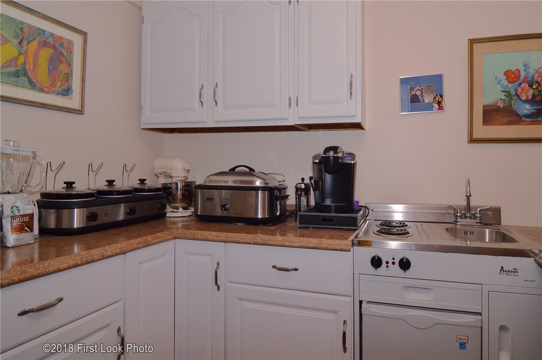 10 Redwood Road Portsmouth, RI 02871 - Photo 24 of 27 Gallery Image 24