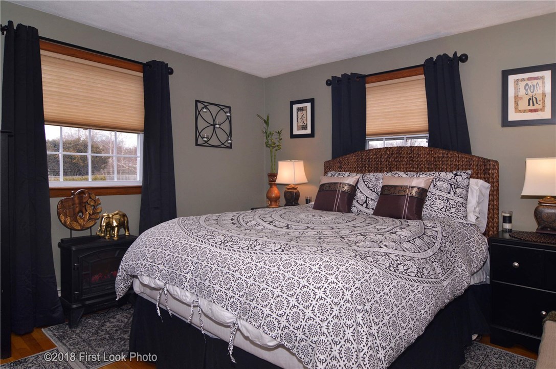 10 Redwood Road Portsmouth, RI 02871 - Photo 10 of 27 Gallery Image 10