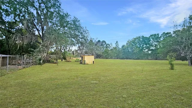 $350,000 | 11455 Southeast Highway 464C, Ocklawaha, FL 32179