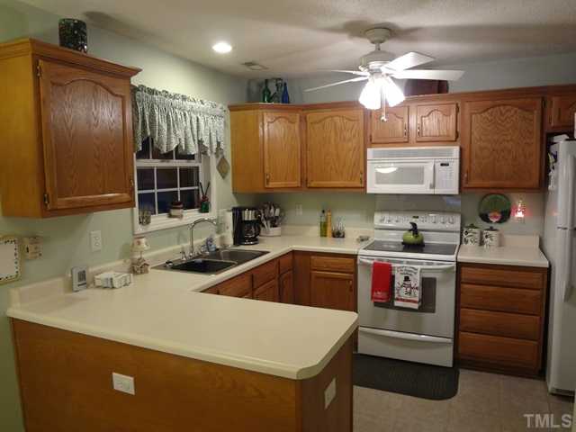 1132 Pilton Place Raleigh, NC 27604 - Photo 6 of 25 Gallery Image 6