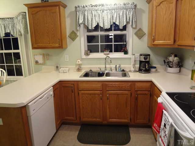 1132 Pilton Place Raleigh, NC 27604 - Photo 7 of 25 Gallery Image 7