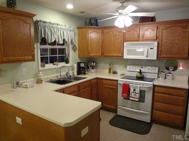 1132 Pilton Place Raleigh, NC 27604 - Photo 9 of 25 Gallery Image 9
