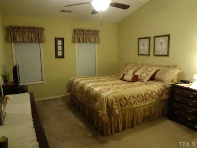 1132 Pilton Place Raleigh, NC 27604 - Photo 10 of 25 Gallery Image 10