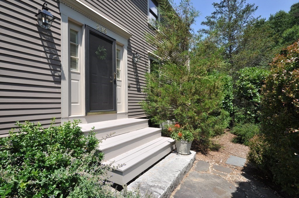 235 Old Harvard Road Boxborough, MA 01719 - Photo 2 of 37