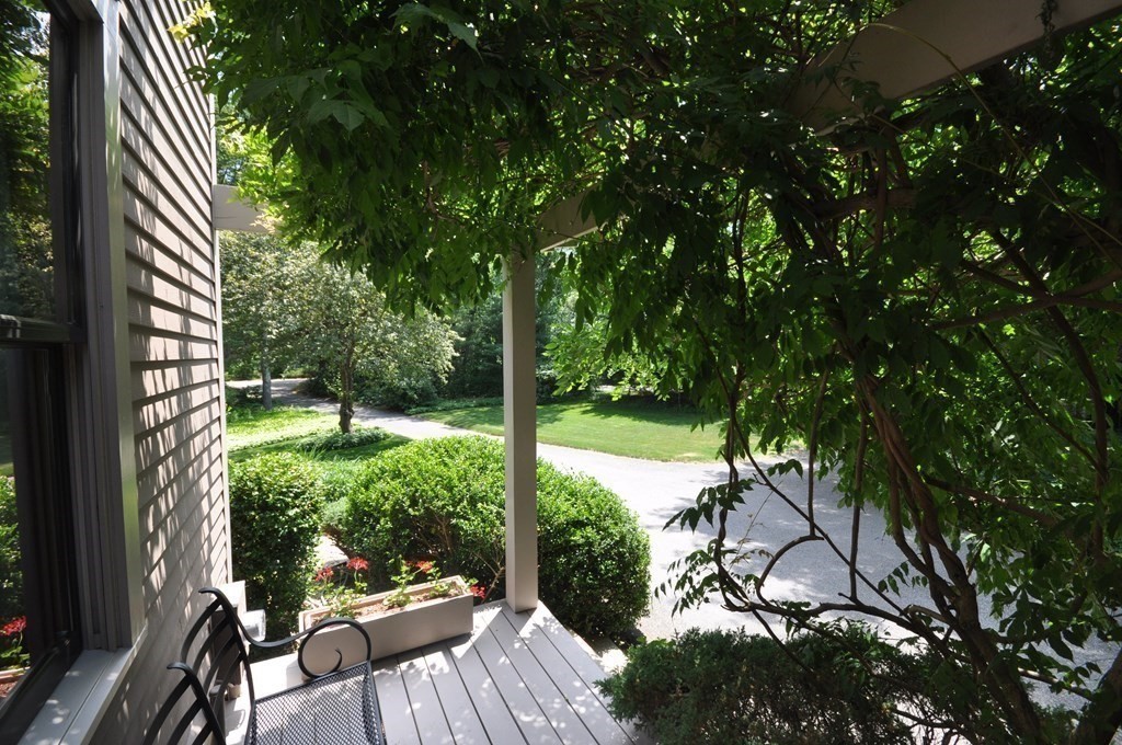 235 Old Harvard Road Boxborough, MA 01719 - Photo 3 of 37