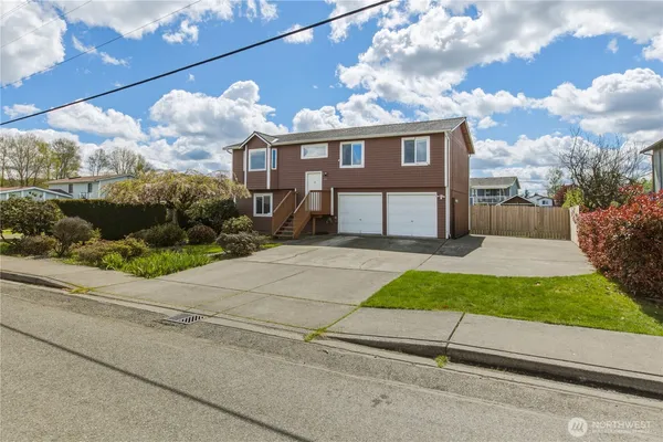 $605,000 | 115 3rd Avenue Northwest, Pacific, WA 98047