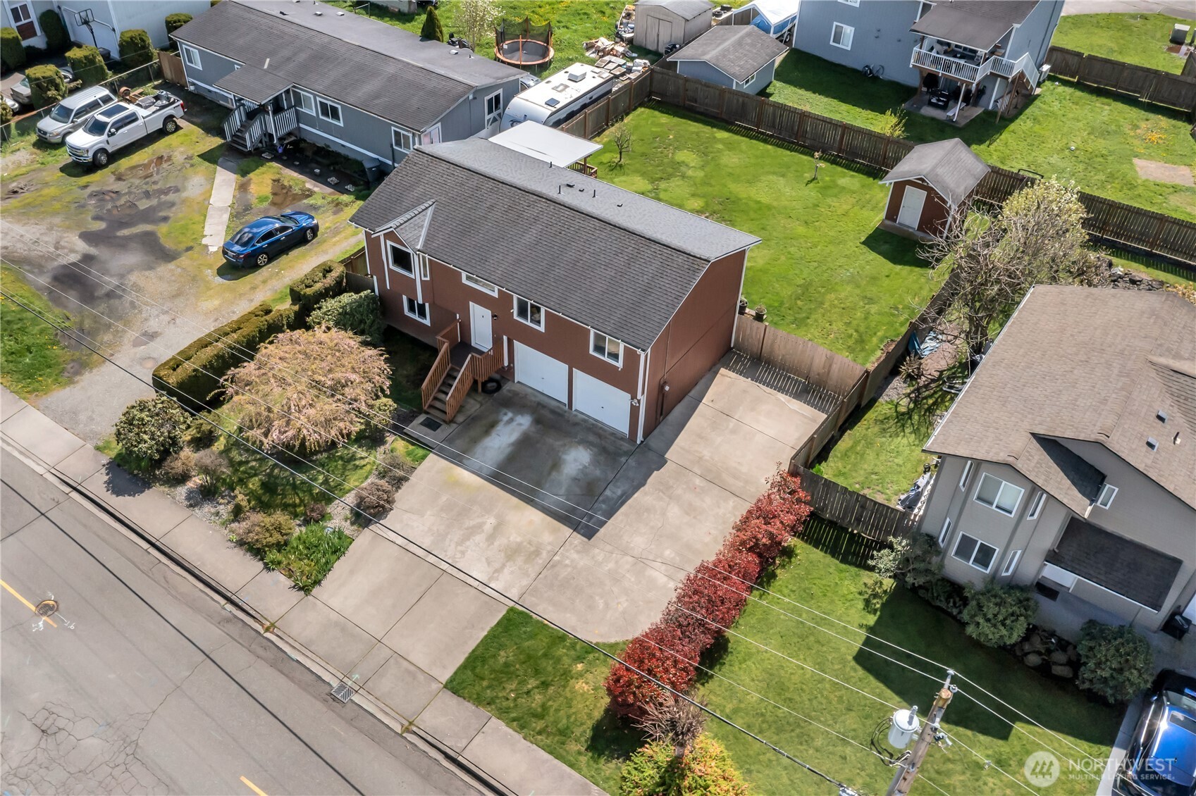 115 3rd Avenue Northwest Pacific, WA 98047 - Photo 3 of 30