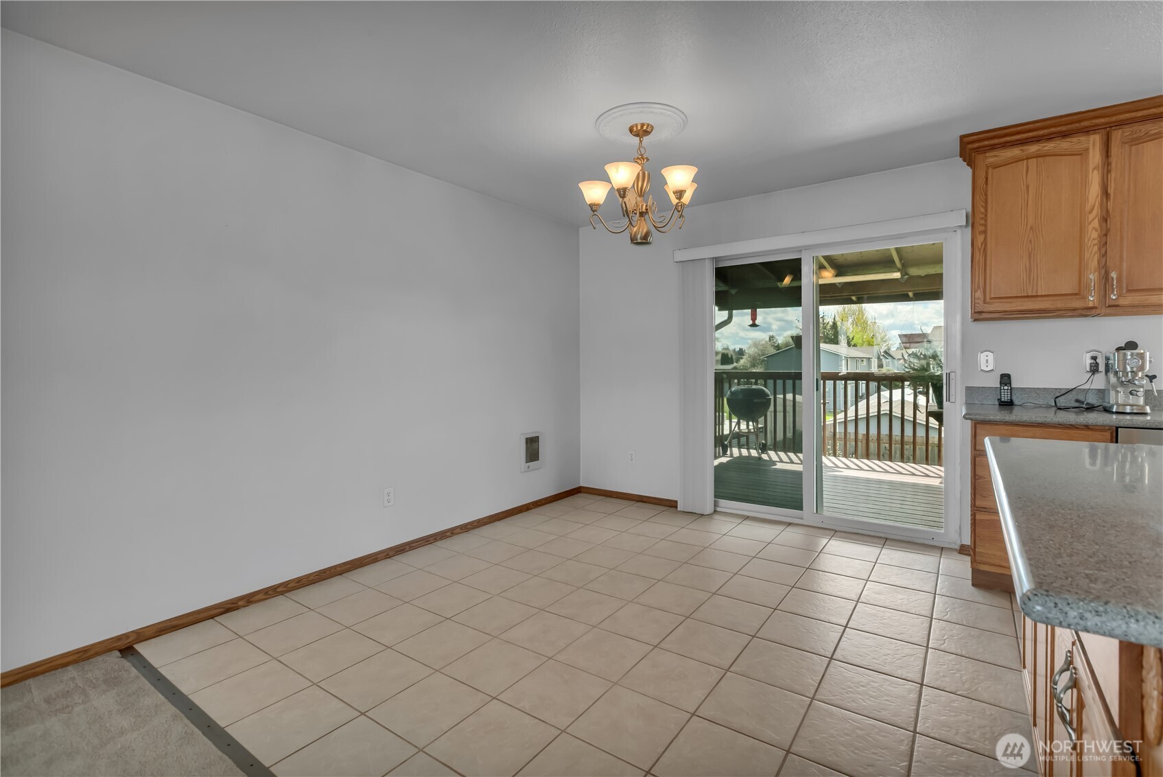115 3rd Avenue Northwest Pacific, WA 98047 - Photo 10 of 30