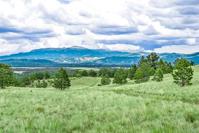$810,000 | 10 County Road 102, Guffey, CO 80820