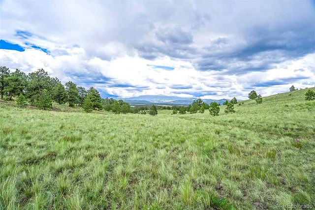 $810,000 | 10 County Road 102, Guffey, CO 80820