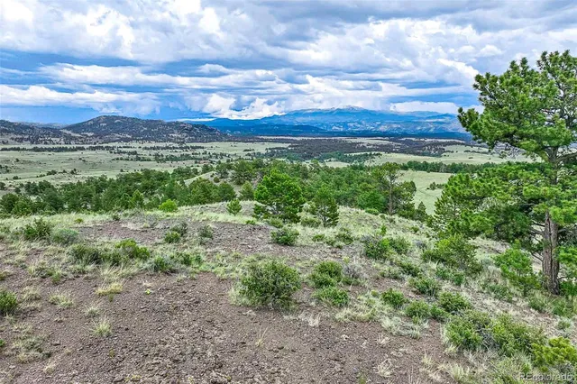 $810,000 | 10 County Road 102, Guffey, CO 80820