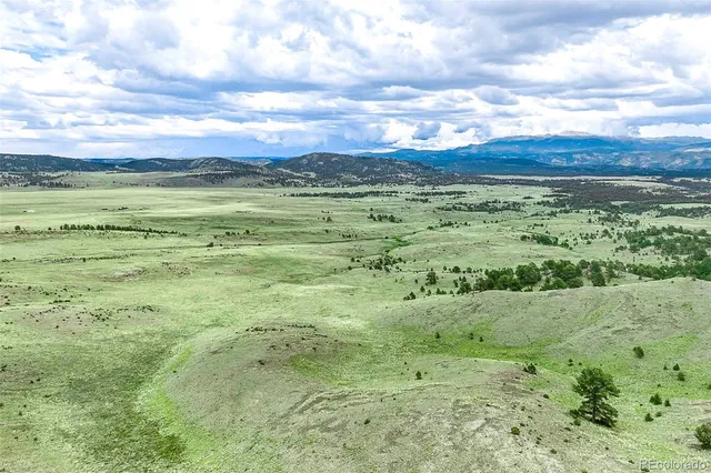 $810,000 | 10 County Road 102, Guffey, CO 80820