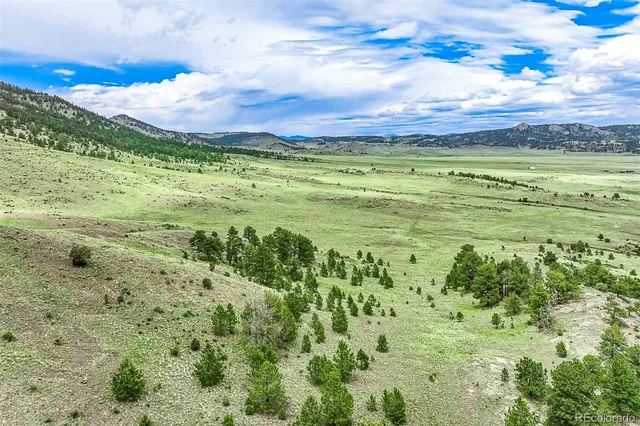 $810,000 | 10 County Road 102, Guffey, CO 80820