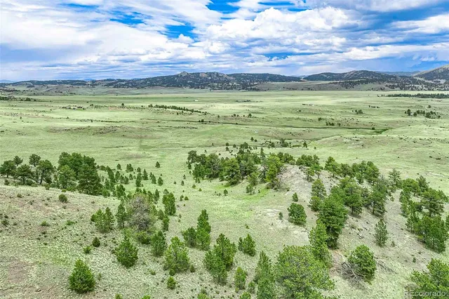 $810,000 | 10 County Road 102, Guffey, CO 80820