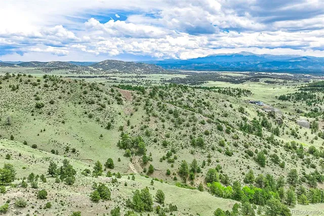 $810,000 | 10 County Road 102, Guffey, CO 80820