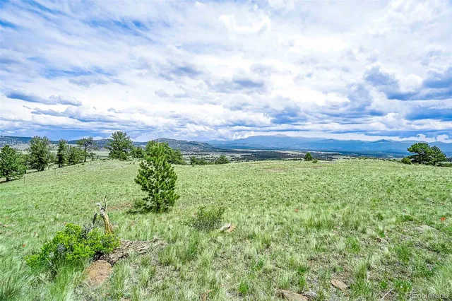 $810,000 | 10 County Road 102, Guffey, CO 80820