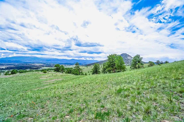 $810,000 | 10 County Road 102, Guffey, CO 80820
