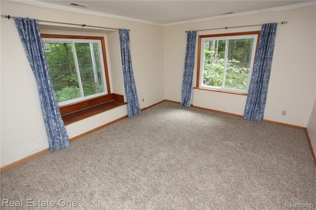 30315 Rockshire Avenue Farmington, MI 48334 - Photo 17 of 43 Rockshire19.JPG