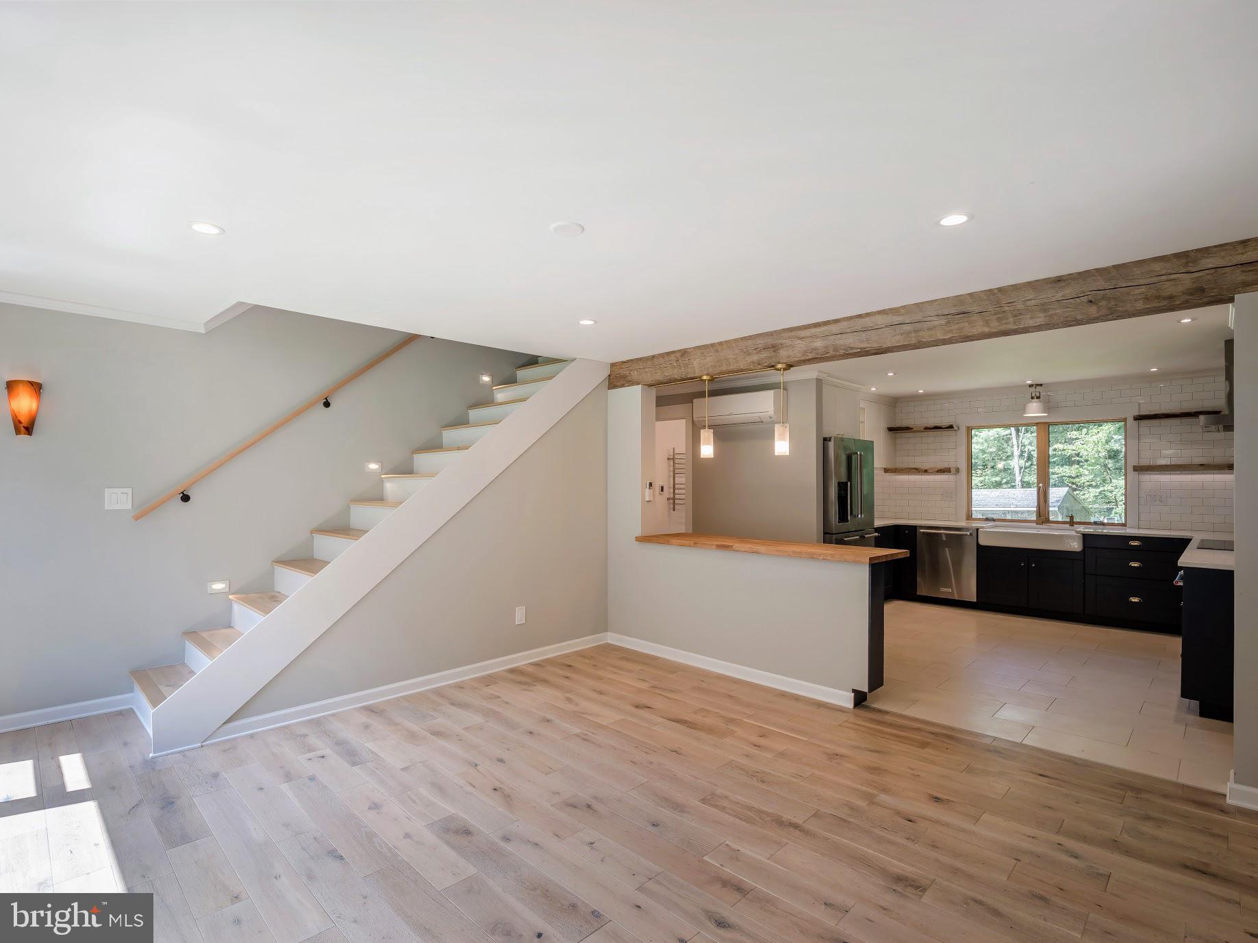 24026 Foxville Road Smithsburg, MD 21783 - Photo 6 of 40 Gallery Image 6
