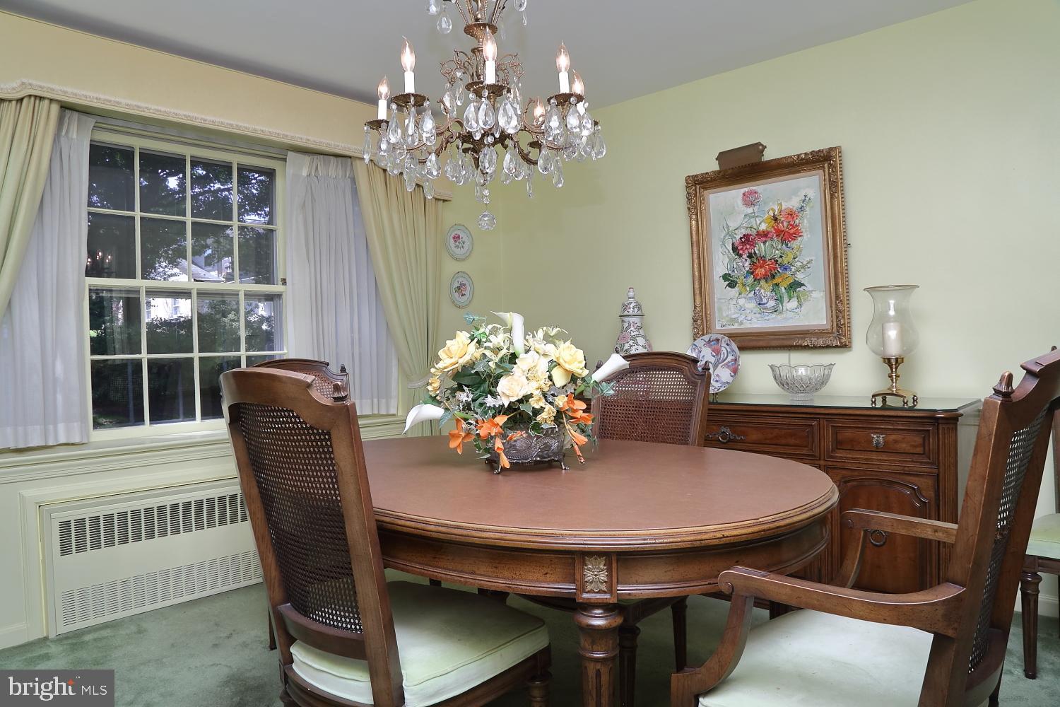 1130 Colonial Road Lancaster, PA 17603 - Photo 13 of 27 Dining Room