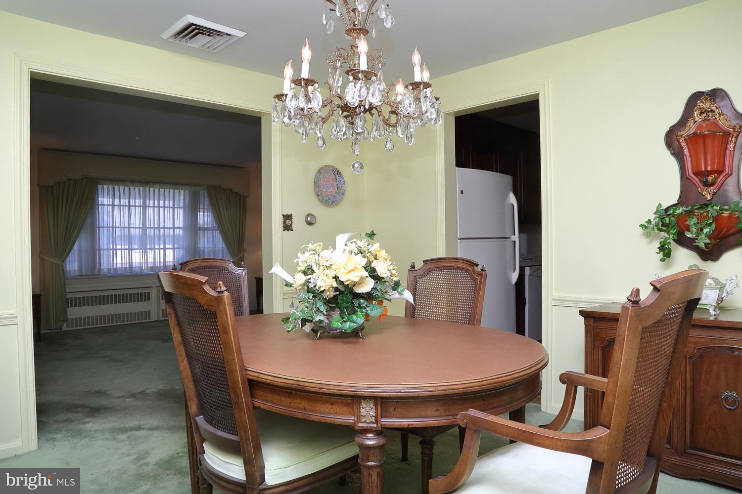 1130 Colonial Road Lancaster, PA 17603 - Photo 15 of 27 Dining Room