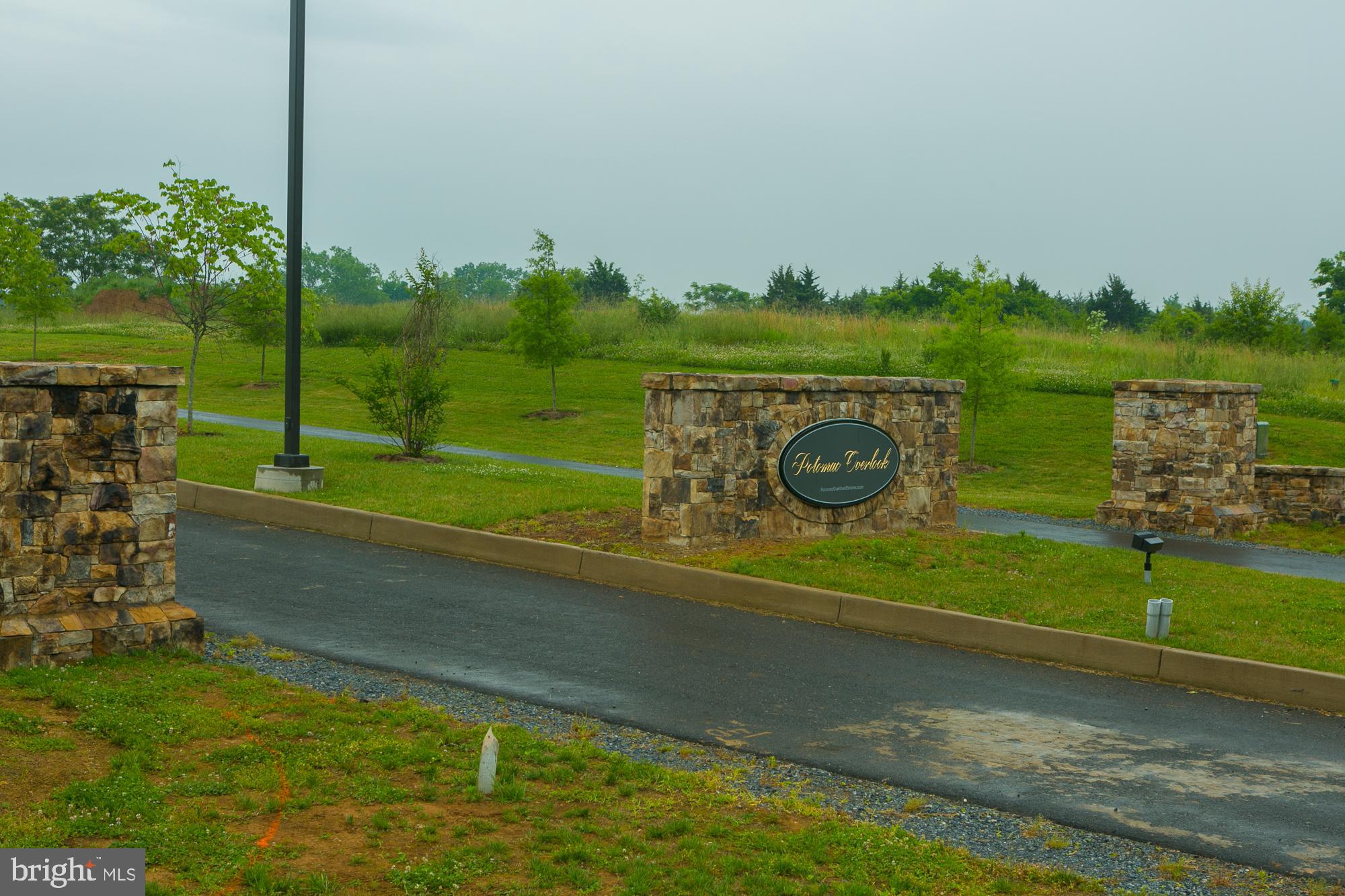 38 Whitings Neck Road, Unit POTOMAC OVERLOOK Martinsburg, WV 25404 - Photo 6 of 40