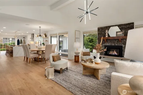 $1,697,200 | 14020 Northeast 62nd Street, Redmond, WA 98052