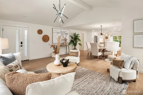 $1,697,200 | 14020 Northeast 62nd Street, Redmond, WA 98052