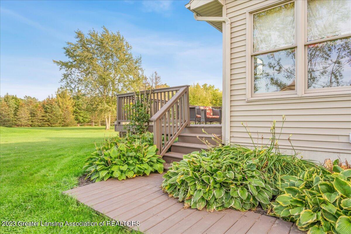 10568 Royston Road Grand Ledge, MI 48837 - Photo 45 of 60 29-Media Jett-53
